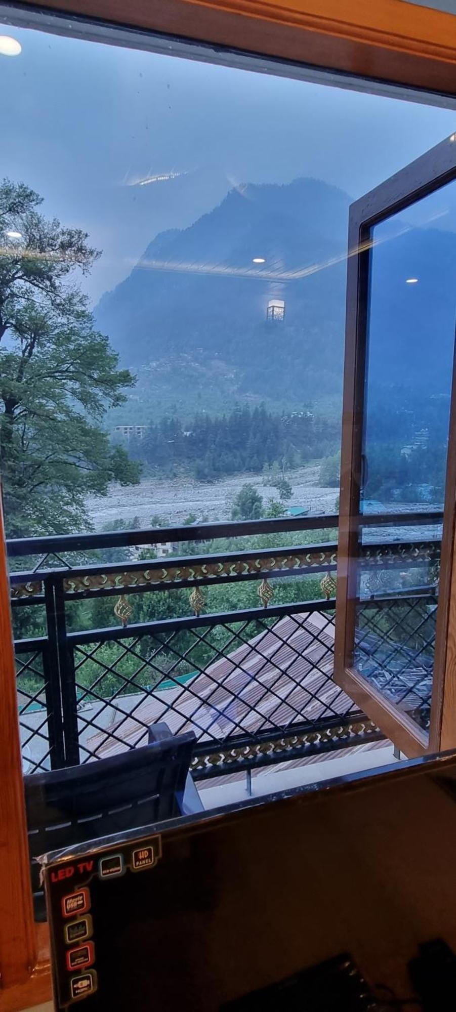 The Sana Luxury Stay, Manali Екстериор снимка